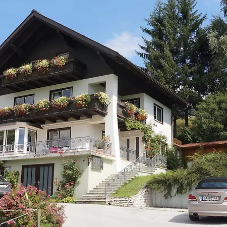 Gaestehaus Kuehnle Apartmán Pichl bei Aussee